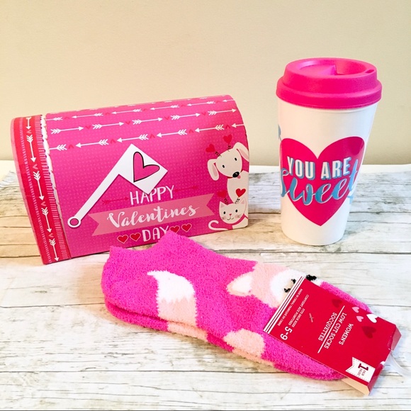Other - ✨4/$25✨ Valentine’s Day Set of Travel Mug-Socks-Gift Box
